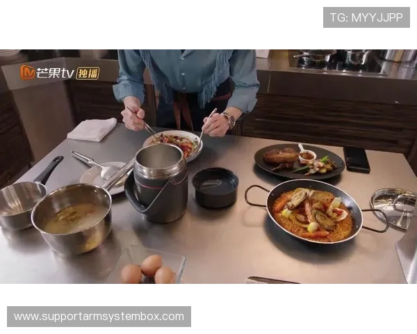 足球明星亲自下厨买菜大揭秘精彩视频合集带你领略他们的生活日常 足球明星亲自下厨买菜大揭秘精彩视频合集带你领略他们的生活日常