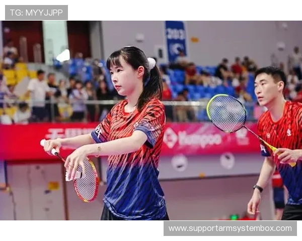 成都羽毛球队的力量变革引发热议助推羽毛球运动新发展