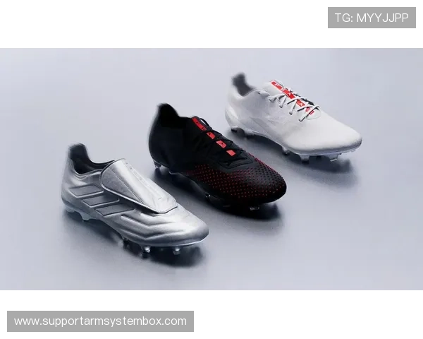 足球明星们的皮鞋选择揭秘时尚与性能的完美结合